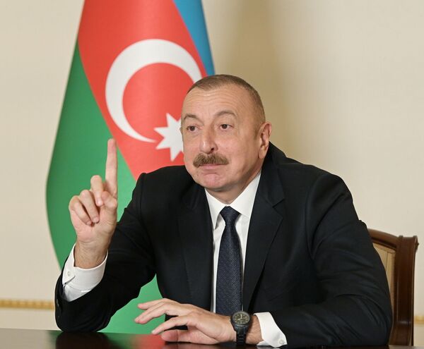 Это военная капитуляция Армении - обращение президента Алиева к нации Это военная капитуляция Армении - обращение президента Алиева к нации - Sputnik Азербайджан