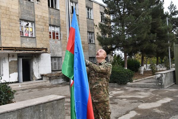 Президент Ильхам Алиев: справедливость восторжествовала Президент Ильхам Алиев: справедливость восторжествовала - Sputnik Азербайджан