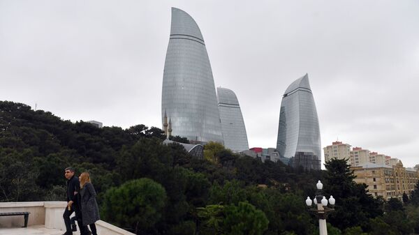 Вид на город со смотровой площадки в Баку, фото из архива - Sputnik Азербайджан