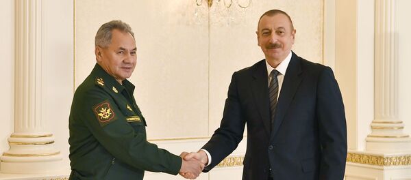 Prezident İlham Əliyev Rusiyanın müdafiə nazirinin başçılıq etdiyi nümayəndə heyətini qəbul edib - Sputnik Азербайджан