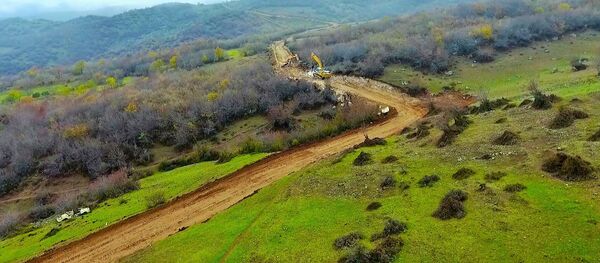 Əhmədbəyli-Füzuli-Şuşa avtomobil yolunun tikintisi Əhmədbəyli-Füzuli-Şuşa avtomobil yolunun tikintisi - Sputnik Азербайджан