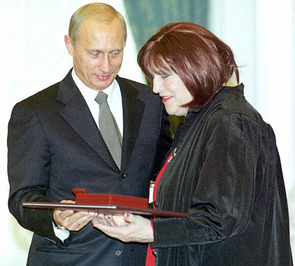 Нонна Мордюкова: она была олицетворением России Нонна Мордюкова: она была олицетворением России - Sputnik Азербайджан
