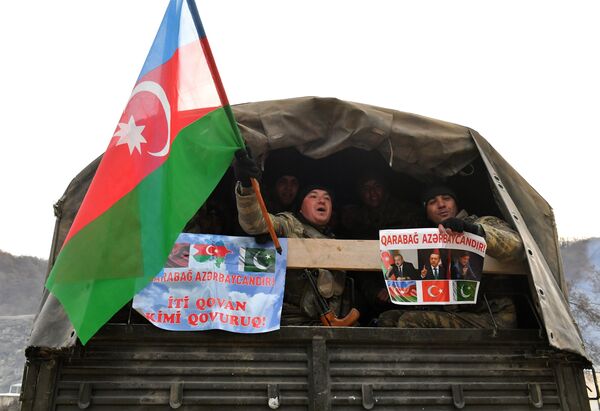 Азербайджанская армия вошла в Кельбаджарский район - Sputnik Азербайджан
