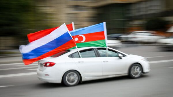 Флаги Азербайджана, России и Турции - Sputnik Азербайджан