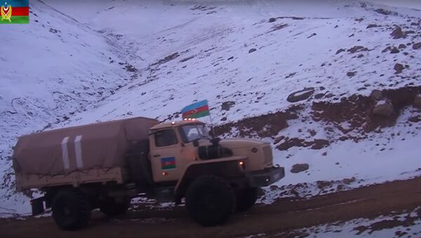 Азербайджанские подразделения входят в Кельбаджарский район с Дашкесанского направления – видео  - Sputnik Azərbaycan