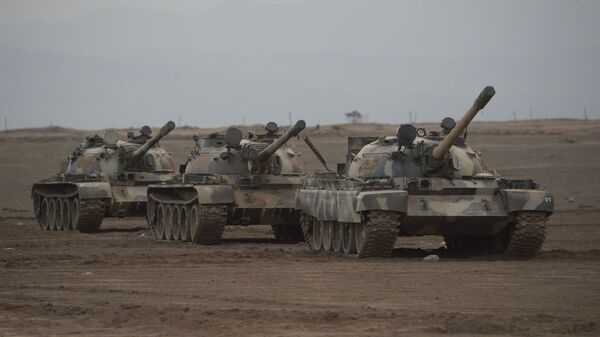 Azərbaycanın T-55 tankları Ağdamda  - Sputnik Azərbaycan