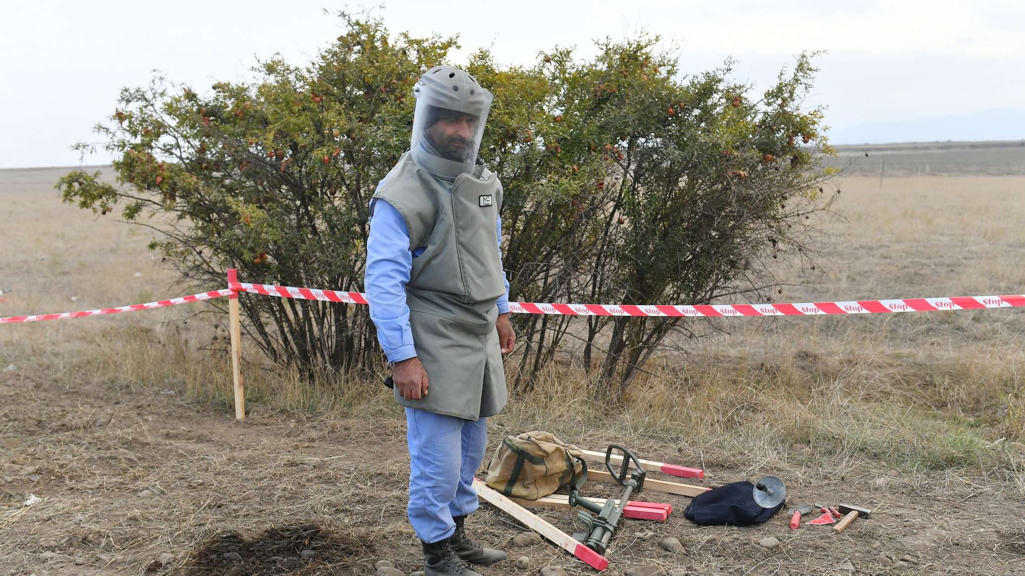 Спутник азербайджан последние новости. Разминирование в Азербайджане. Anama.