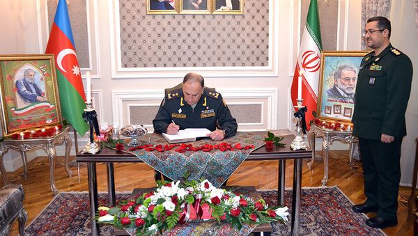 Генерал-лейтенант Керим Велиев в посольстве Ирана в Баку - Sputnik Азербайджан