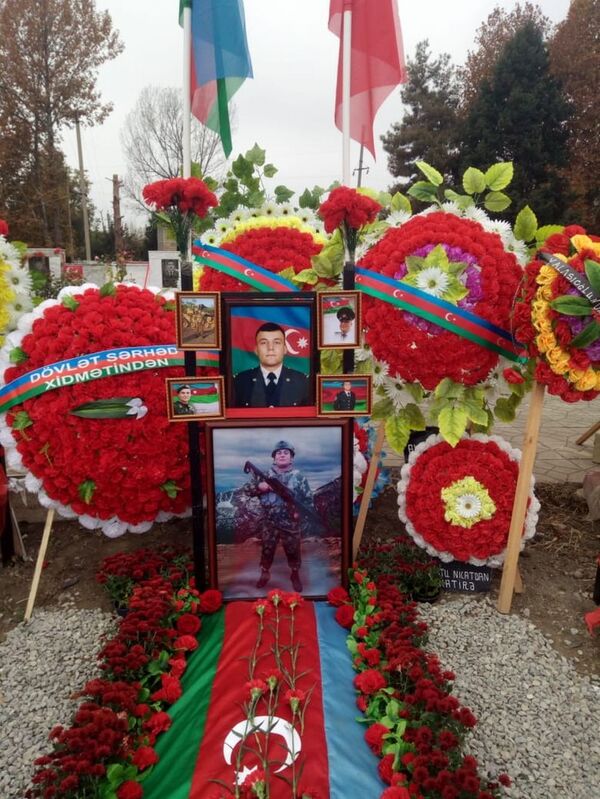 Xudayarı heç biz də tanımamışıq - Nəğmə deyən qəmzəli şəhidimizin dastanı - VİDEO - FOTO Xudayarı heç biz də tanımamışıq - Nəğmə deyən qəmzəli şəhidimizin dastanı - VİDEO - FOTO - Sputnik Azərbaycan