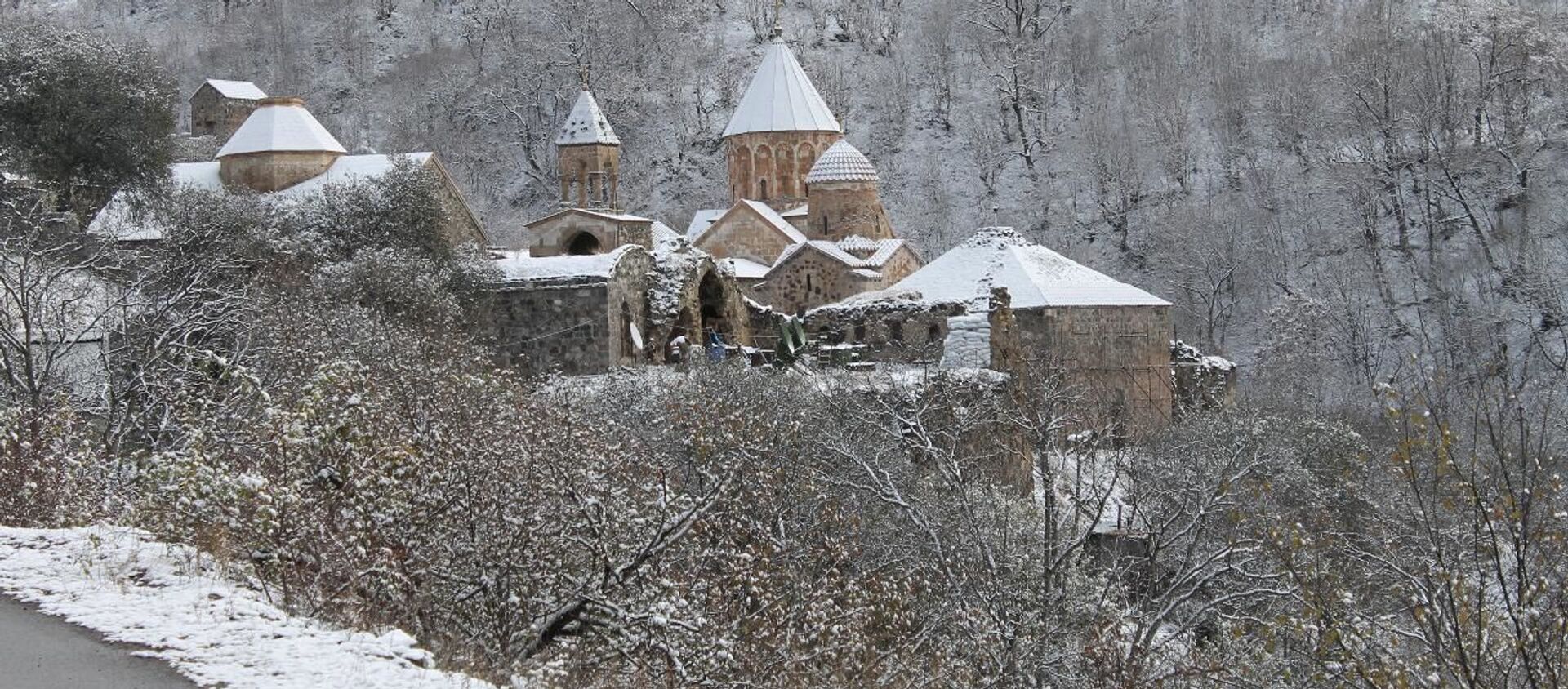 Монастырь Худаванг - Sputnik Azərbaycan, 1920, 16.12.2020