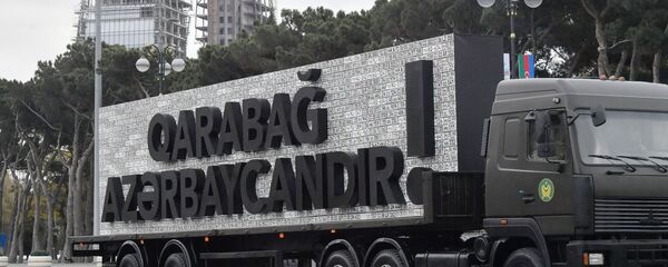 Bakıda parad - Sputnik Азербайджан