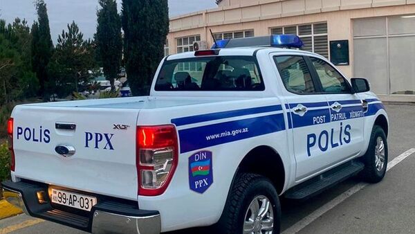 Автомобиль патрульной службы полиции - Sputnik Azərbaycan