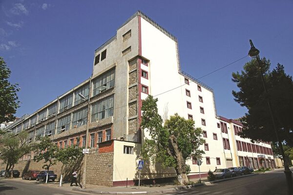 Бакинский конструктивизм. Изучаем архитектуру любимого города Бакинский конструктивизм. Изучаем архитектуру любимого города - Sputnik Азербайджан