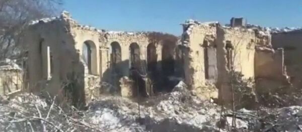 Разрушенный дом Абдуррагим бека Ахвердиева в Шуше Разрушенный дом Абдуррагим бека Ахвердиева в Шуше - Sputnik Азербайджан