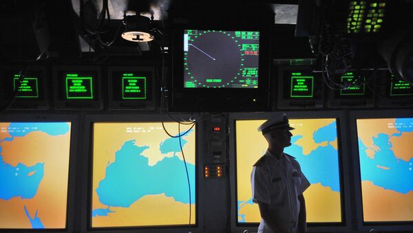 Офицер ВМС США на борту военного корабля USS Monterey - Sputnik Azərbaycan