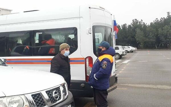 Пиротехники МЧС России прибыли в Азербайджан с гуманитарной миссией - Sputnik Азербайджан