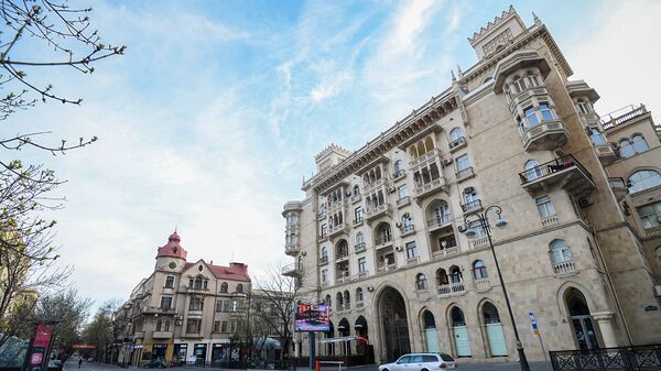 Облачная погода в Баку, фото из архива - Sputnik Азербайджан