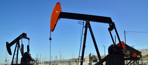 Нефтяные насосы, архивное фото Нефтяные насосы, архивное фото - Sputnik Азербайджан