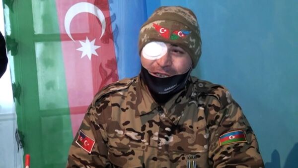 Передо мной упала кассетная бомба, но я выжил - ветеран Карабахской войны - Sputnik Азербайджан