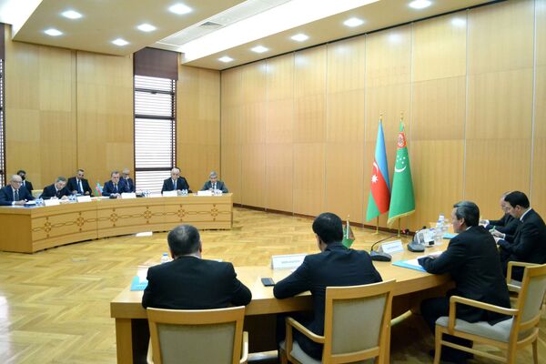 Баку и Ашхабад обсудили вопросы взаимодействия на Каспии Баку и Ашхабад обсудили вопросы взаимодействия на Каспии - Sputnik Азербайджан