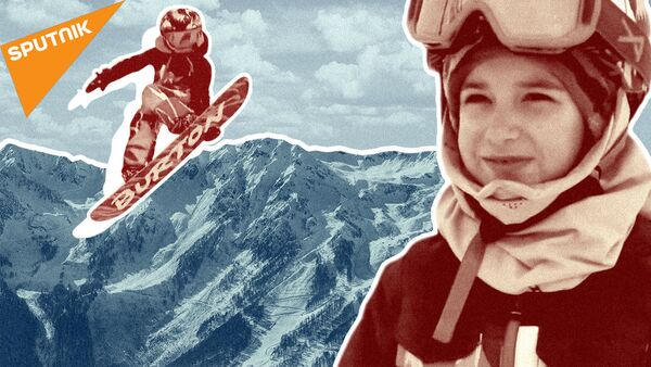 Как семилетняя сноубордистка покоряет горнолыжные трассы - Sputnik Азербайджан