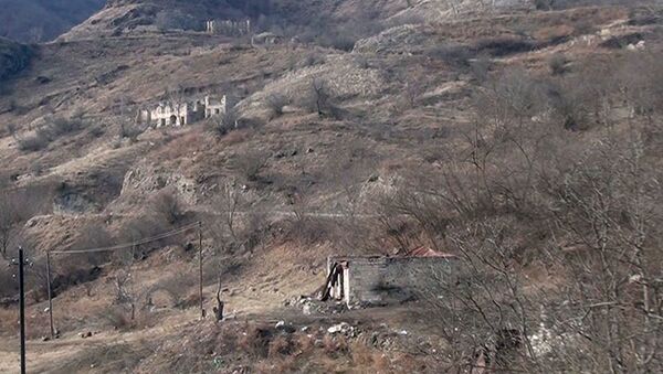 Министерство обороны опубликовало видео из села Джомерд Кельбаджарского района - Sputnik Азербайджан