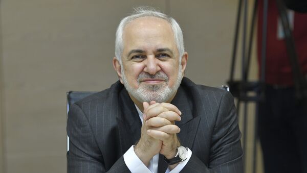 Министр иностранных дел Ирана Мохаммад Джавад Зариф во время встречи - Sputnik Azərbaycan