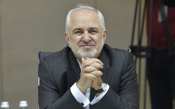 Министр иностранных дел Ирана Мохаммад Джавад Зариф во время встречи - Sputnik Азербайджан