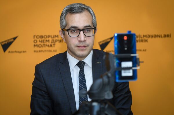 Дистанционное образование должно быть дешевым - эксперт Дистанционное образование должно быть дешевым - эксперт - Sputnik Азербайджан