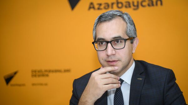 Эксперт по образованию Кямран Асадов - Sputnik Азербайджан