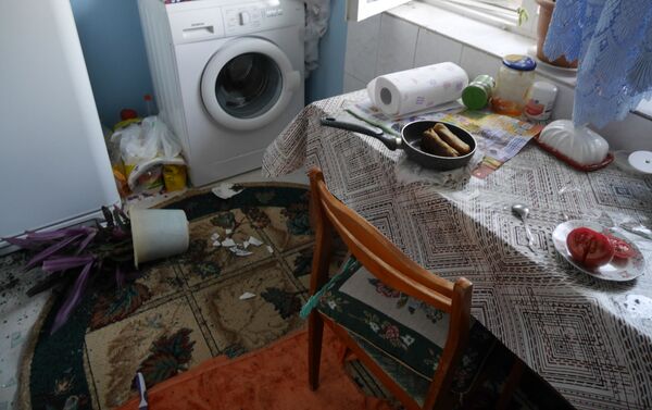На месте взрыва в частном двухэтажном жилом доме, расположенном в 27-м квартале города Хырдалан в Абшеронском районе - Sputnik Азербайджан