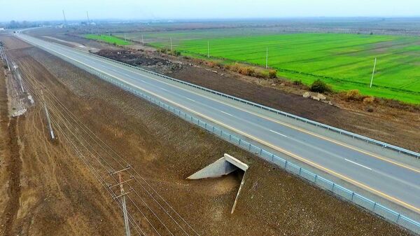 Kürün üzərində inşa edilən yeni maşın körpüsü - Sputnik Azərbaycan