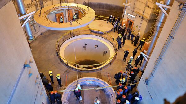Водяной ядерный реактор в Араке, Иран - Sputnik Азербайджан