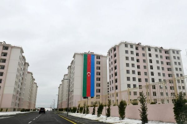 В жилом комплексе в поселке Рамана - Sputnik Азербайджан