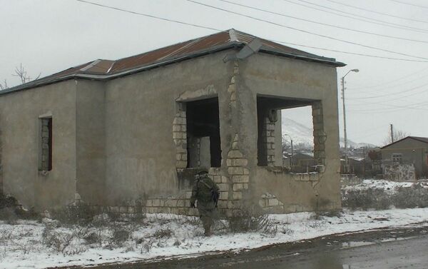 Работы по очистке местности от взрывоопасных предметов в Нагорном Карабахе - Sputnik Азербайджан