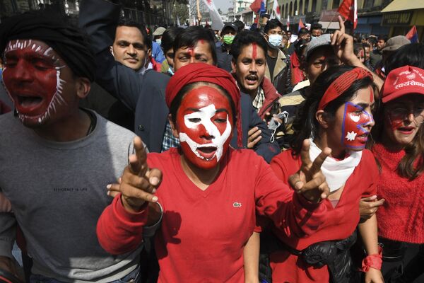 Сторонники фракции правящей Коммунистической партии Непала во время акции протеста - Sputnik Азербайджан