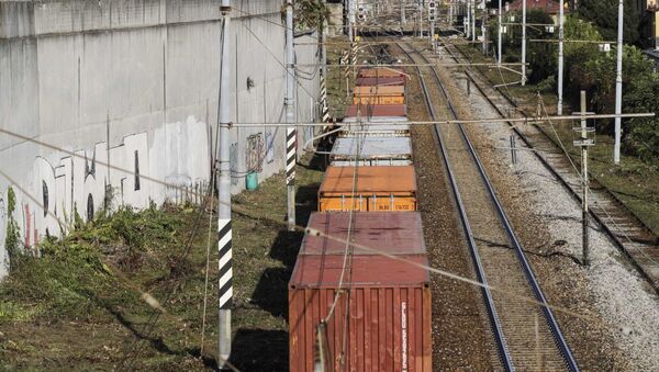 Грузовой поезд, фото из архива - Sputnik Азербайджан