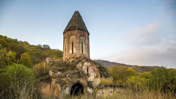 Hazırkı Ermənistan ərazisində tarixi abidələrimizdən biri - Sputnik Azərbaycan