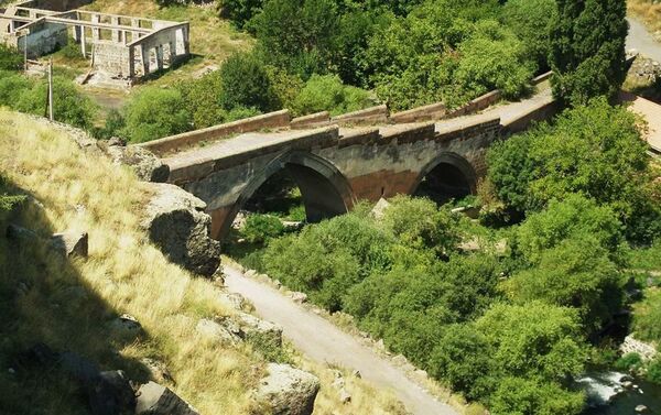 Hazırkı Ermənistan ərazisində tarixi abidələrimizdən biri - Sputnik Azərbaycan