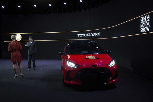 Автомобиль Toyota Yaris на выставке Palexpo в Женеве - Sputnik Azərbaycan