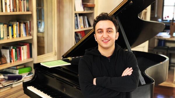 Азербайджанский музыкант Абузар Манафзаде, фото из архива - Sputnik Азербайджан