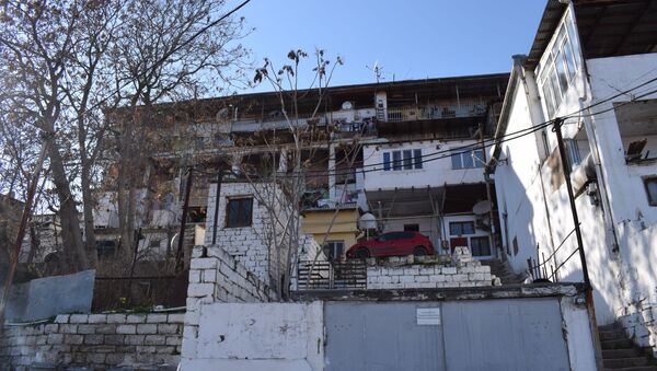 Səbail rayonu, Yüzbəy Mürsəlov 147 ünvanında yerləşən bina - Sputnik Azərbaycan