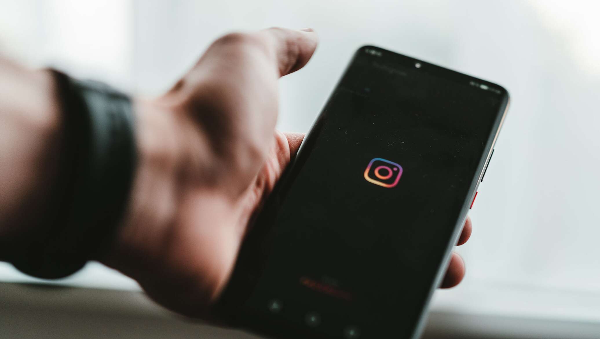 Instagram выпустил облегченную версию приложения для Android - 15.03.2021,  Sputnik Азербайджан