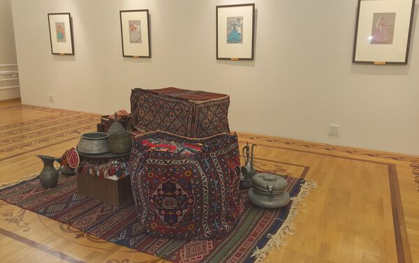 Выставка Novruz ahəngi (Гармония Новруза) в Азербайджанском национальном музее искусств - Sputnik Азербайджан