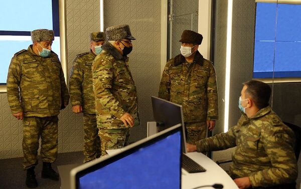 Закир Гасанов и руководящий состав министерства посетили Объединенный командный пункт - Sputnik Азербайджан