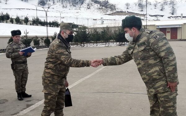 Представители Минобороны и военной прокуратуры АР посетили воинские части в Карабахе - Sputnik Азербайджан