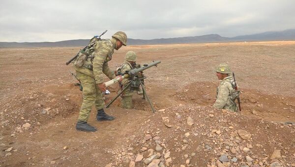 Противотанковые подразделения Отдельной общевойсковой армии проводят специализированные сборы - Sputnik Азербайджан