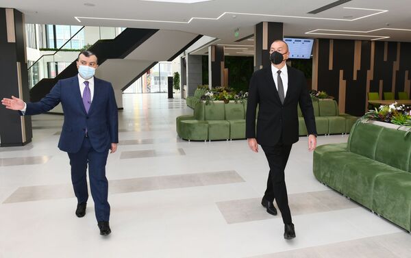 Президент Азербайджана Ильхам Алиев принял участие в церемонии открытия Центра DOST номер 4  - Sputnik Азербайджан