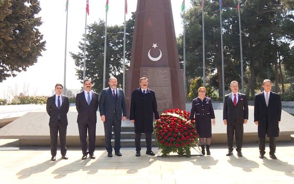 Делегацию во главе с министром торговли Турции Рухсар Пекджан в Баку - Sputnik Азербайджан