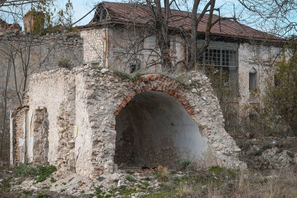 Дом в городе Шуша, принадлежавший известной азербайджанской поэтессе XIX века Хуршидбану Натаван. - Sputnik Азербайджан